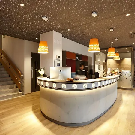 Steinenschanze Charming & Garden Hotel 3*